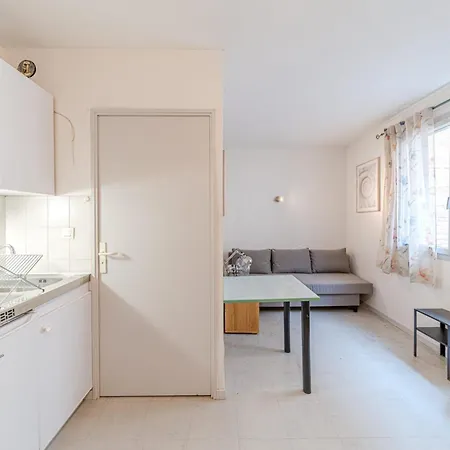 아파트 Cosy For 2 People In Croix Rousse Ivry 리옹