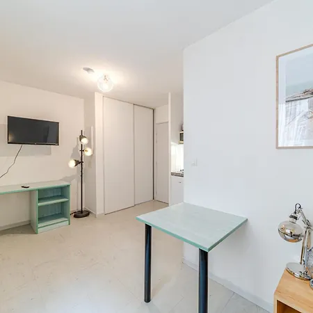 Ivry - Small And Practical Near Croix Rousse Apartment Lyon